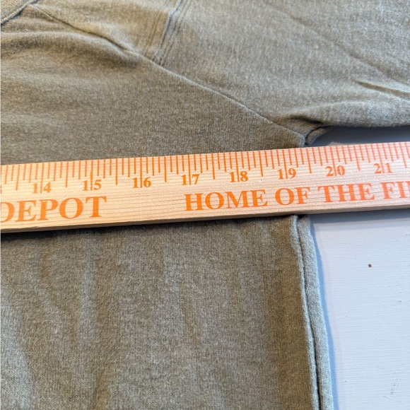 Chaser Open Shoulder Top Green Size Large - Picture 7 of 9